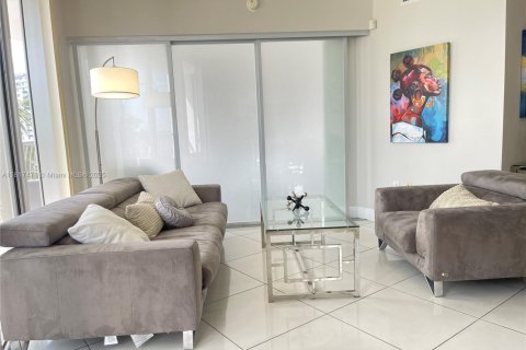 Condominio en venta en Miami, Florida, 2 dormitorios, 97.36 m2 № 1936611 - foto 9