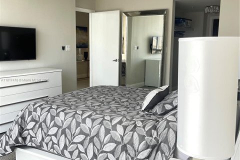 Condominio en venta en Miami, Florida, 2 dormitorios, 97.36 m2 № 1936611 - foto 16