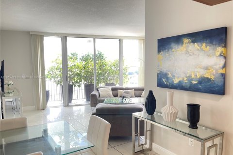 Condominio en venta en Miami, Florida, 2 dormitorios, 97.36 m2 № 1936611 - foto 6