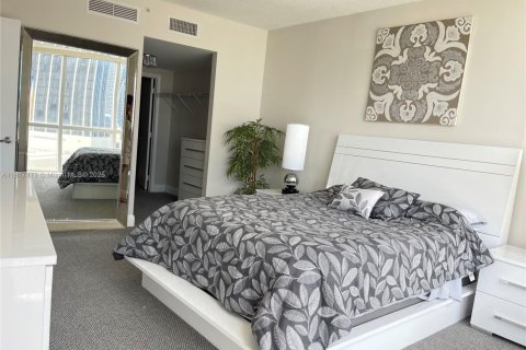 Condominio en venta en Miami, Florida, 2 dormitorios, 97.36 m2 № 1936611 - foto 15