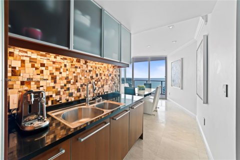 Condo in Hollywood, Florida, 3 bedrooms  № 1982916 - photo 22