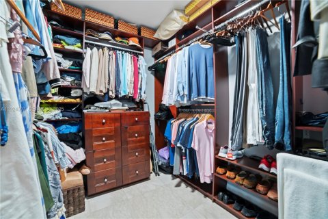 Condo in Hollywood, Florida, 3 bedrooms  № 1982916 - photo 19