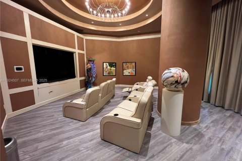 Condo in Hollywood, Florida, 3 bedrooms  № 1982916 - photo 5