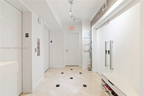 Condo in Hollywood, Florida, 3 bedrooms  № 1982916 - photo 21