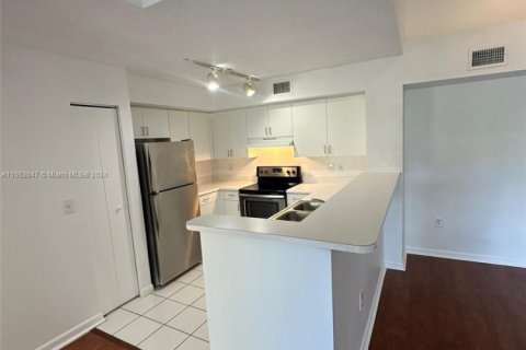Condo in Coconut Creek, Florida, 2 bedrooms  № 1944007 - photo 28
