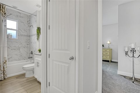 Casa en venta en Port St. Lucie, Florida, 3 dormitorios, 191.47 m2 № 2173372 - foto 26
