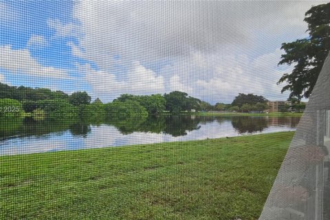 Снять в аренду кондоминиум в Дейви, Флорида 2 спальни, 102.19м2, № 1989356 - фото 29