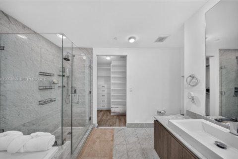 Купить кондоминиум в Майами, Флорида 2 спальни, 116.41м2, № 2251843 - фото 3