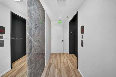 Купить кондоминиум в Майами, Флорида 2 спальни, 116.41м2, № 2251843 - фото 18