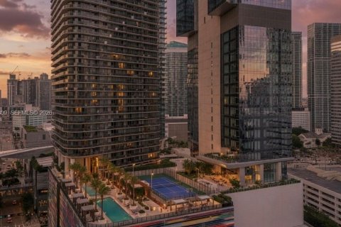 Купить кондоминиум в Майами, Флорида 2 спальни, 116.41м2, № 2251843 - фото 16