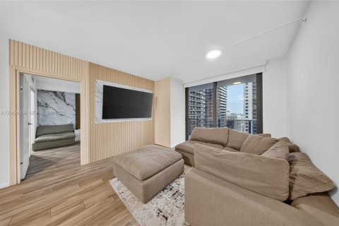 Купить кондоминиум в Майами, Флорида 2 спальни, 116.41м2, № 2251843 - фото 24