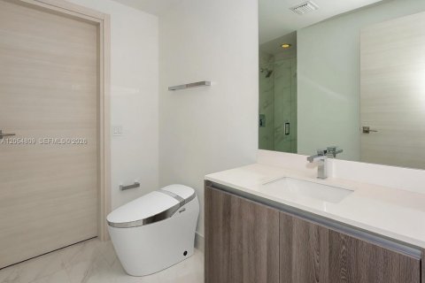 Купить кондоминиум в Майами, Флорида 2 спальни, 116.41м2, № 2251843 - фото 7