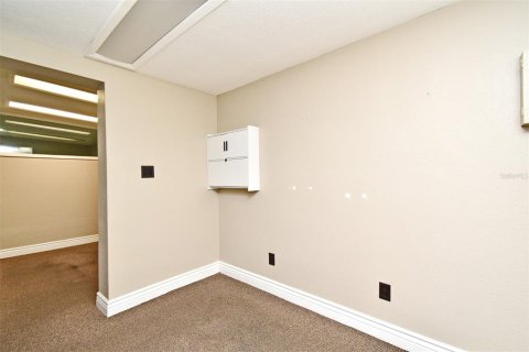 Immobilier commercial à vendre à Altamonte Springs, Floride: 141.21 m2 № 1777875 - photo 12
