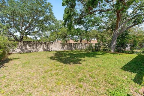Villa ou maison à louer à Saint Petersburg, Floride: 3 chambres, 146.79 m2 № 1839962 - photo 25