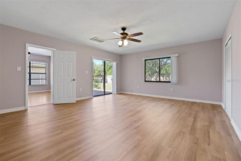 Villa ou maison à louer à Saint Petersburg, Floride: 3 chambres, 146.79 m2 № 1839962 - photo 18