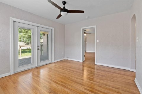 Villa ou maison à louer à Saint Petersburg, Floride: 3 chambres, 146.79 m2 № 1839962 - photo 15