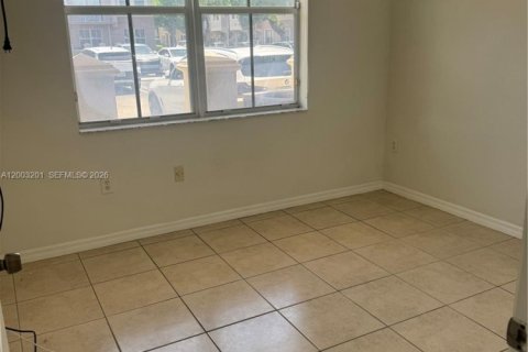 Купить кондоминиум в Майами, Флорида 3 спальни, 117.06м2, № 2066535 - фото 26