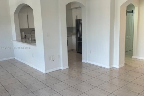 Condo in Miami, Florida, 3 bedrooms  № 2066535 - photo 9