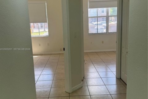 Купить кондоминиум в Майами, Флорида 3 спальни, 117.06м2, № 2066535 - фото 25