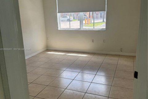 Купить кондоминиум в Майами, Флорида 3 спальни, 117.06м2, № 2066535 - фото 28