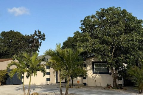 Villa ou maison à vendre à Fort Lauderdale, Floride: 3 chambres, 110.93 m2 № 2084312 - photo 2