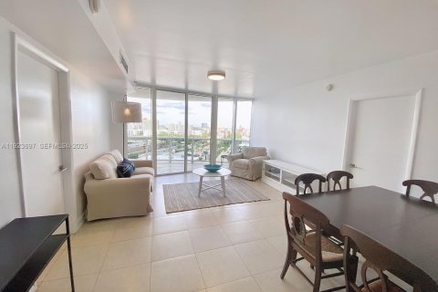 Condominio en venta en Sunny Isles Beach, Florida, 2 dormitorios, 120.87 m2 № 1982475 - foto 4