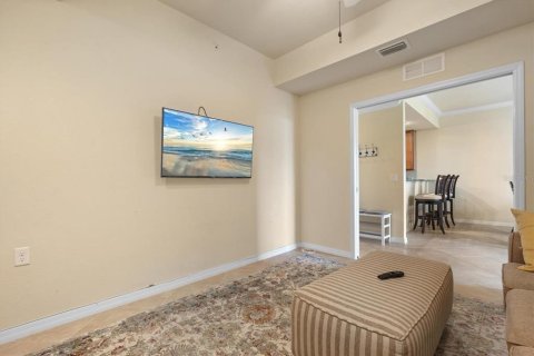 Condo in Bradenton, Florida, 2 bedrooms  № 1430227 - photo 13