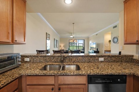 Condo in Bradenton, Florida, 2 bedrooms  № 1430227 - photo 10