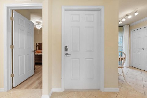 Condo in Bradenton, Florida, 2 bedrooms  № 1430227 - photo 6