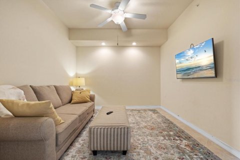 Copropriété à louer à Bradenton, Floride: 2 chambres, 145.02 m2 № 1430227 - photo 12