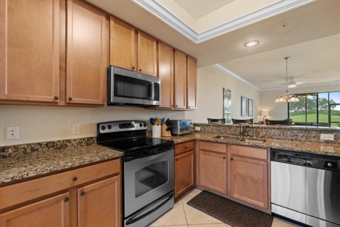 Condo in Bradenton, Florida, 2 bedrooms  № 1430227 - photo 9