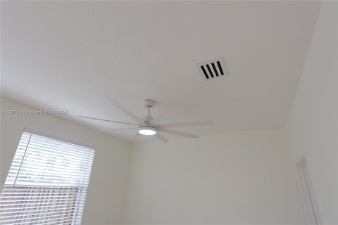 Touwnhouse à vendre à Miami, Floride: 4 chambres, 198.63 m2 № 1965242 - photo 27