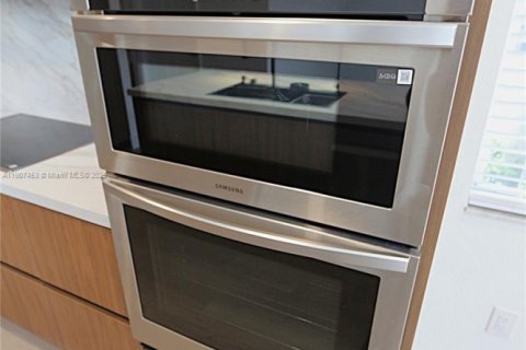 Touwnhouse à vendre à Miami, Floride: 4 chambres, 198.63 m2 № 1965242 - photo 20