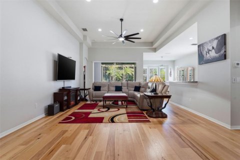 House in Sarasota, Florida 3 bedrooms, 173.26 sq.m. № 2201658 - photo 6