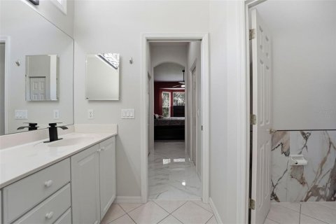 House in Sarasota, Florida 3 bedrooms, 173.26 sq.m. № 2201658 - photo 23