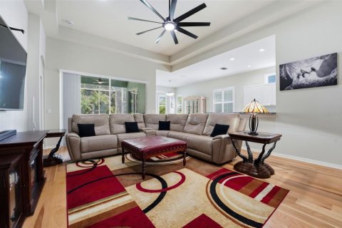 House in Sarasota, Florida 3 bedrooms, 173.26 sq.m. № 2201658 - photo 8