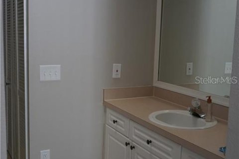 Townhouse in Davenport, Florida 3 bedrooms, 106.65 sq.m. № 1879836 - photo 8