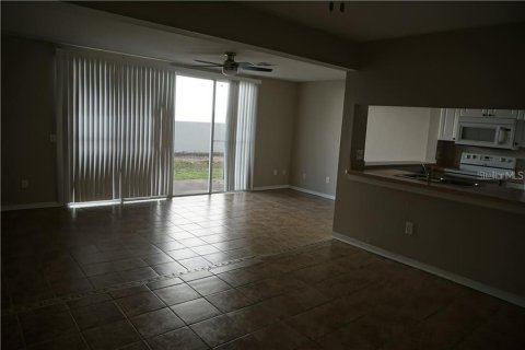 Townhouse in Davenport, Florida 3 bedrooms, 106.65 sq.m. № 1879836 - photo 9