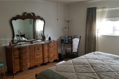 Condominio en venta en Lauderhill, Florida, 1 dormitorio, 75.44 m2 № 1979853 - foto 5
