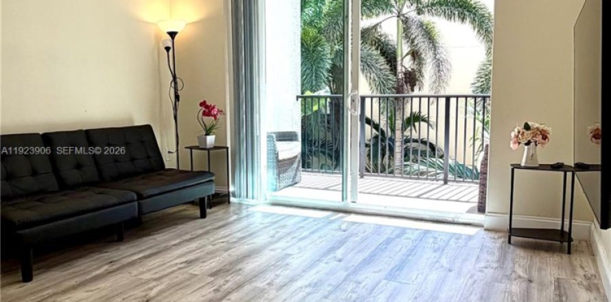 Condo in Sunny Isles Beach, Florida, 1 bedroom  № 2082868