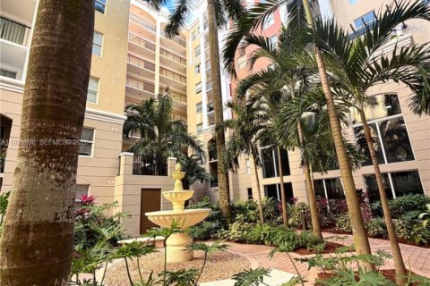 Condo in Sunny Isles Beach, Florida, 1 bedroom  № 2082868 - photo 18