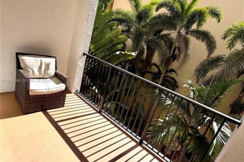 Condo in Sunny Isles Beach, Florida, 1 bedroom  № 2082868 - photo 5