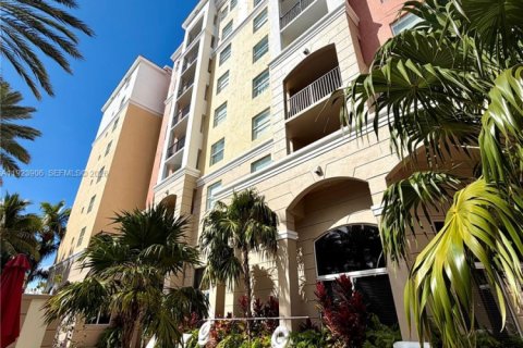 Condo in Sunny Isles Beach, Florida, 1 bedroom  № 2082868 - photo 16