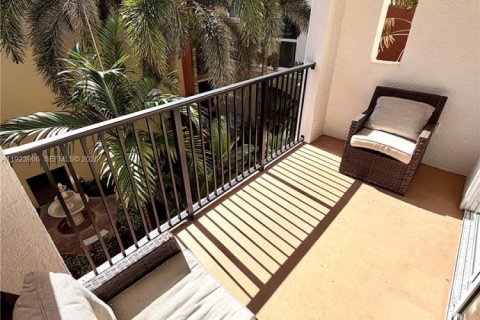 Condo in Sunny Isles Beach, Florida, 1 bedroom  № 2082868 - photo 6