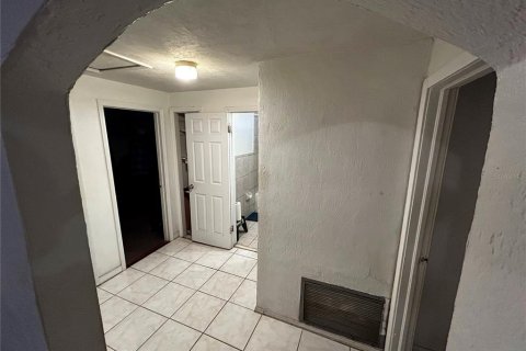 Casa en venta en Daytona Beach, Florida, 4 dormitorios, 151.34 m2 № 2205282 - foto 9