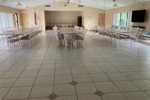 Купить кондоминиум в Дания-Бич, Флорида 2 спальни, 110.55м2, № 1965340 - фото 27