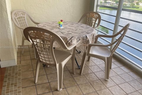 Купить кондоминиум в Дания-Бич, Флорида 2 спальни, 110.55м2, № 1965340 - фото 10