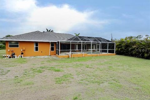 Villa ou maison à vendre à Port Charlotte, Floride: 5 chambres, 221.29 m2 № 2148270 - photo 18