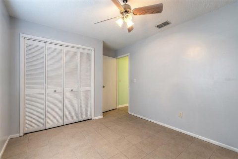 House in Port Orange, Florida 4 bedrooms, 175.59 sq.m. № 2210517 - photo 21