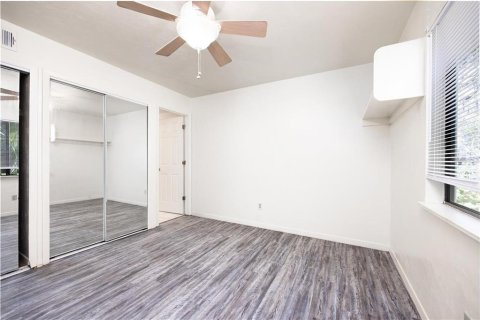 Condominio en venta en Gainesville, Florida, 2 dormitorios, 81.2 m2 № 1560052 - foto 4